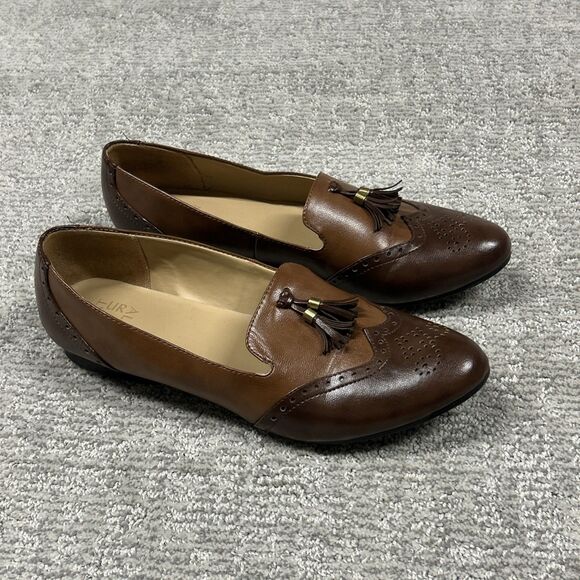 Naturalizer Lorraine Flats Shoes Womens 12 Tassels Two Tone Brown Cap Toe - Picture 1 of 9